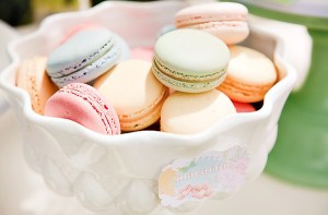 vintage-pastel-macarons