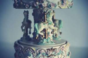 carousel-circus-horses-pastel-vintage-Favim.com-176731