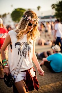 p3glh6-l-610x610-shirt-skull-ram+skull-bones-feathers-boho-red-plaid-flowers-sunglasses-bag-festival-white-cut-blonde-girls+shirt-girls-bohemian-flower+hairband-bracelets-muscle+tank-hat-t+shirt--t